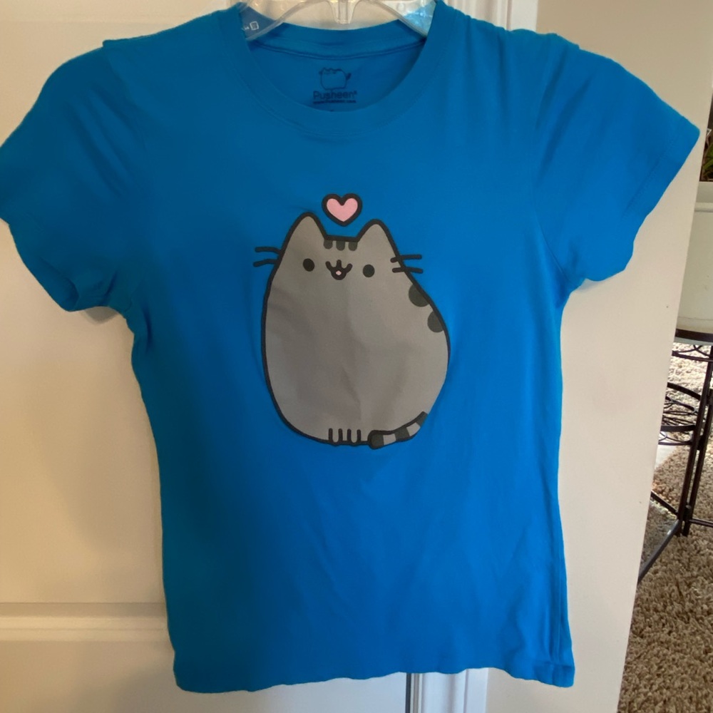 Pusheen tee